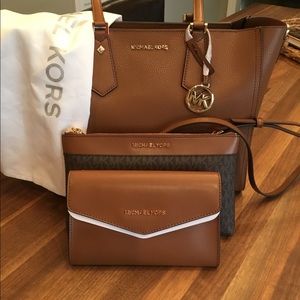 Michael Kors Tote